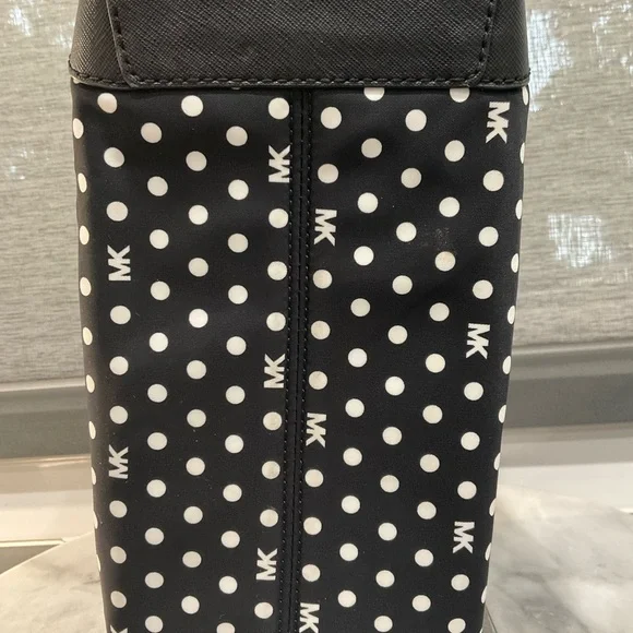 Michael Michael Kors Eva Small Zip Tote - Picture 5 of 7